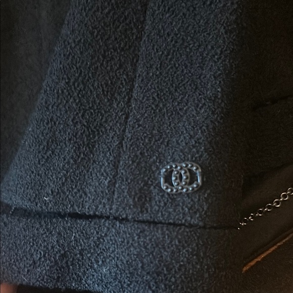 Chanel Black Collarless Jacket and Skirt Set - Picture 10 of 16